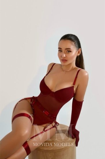 high class london escorts elite party girl AMINA